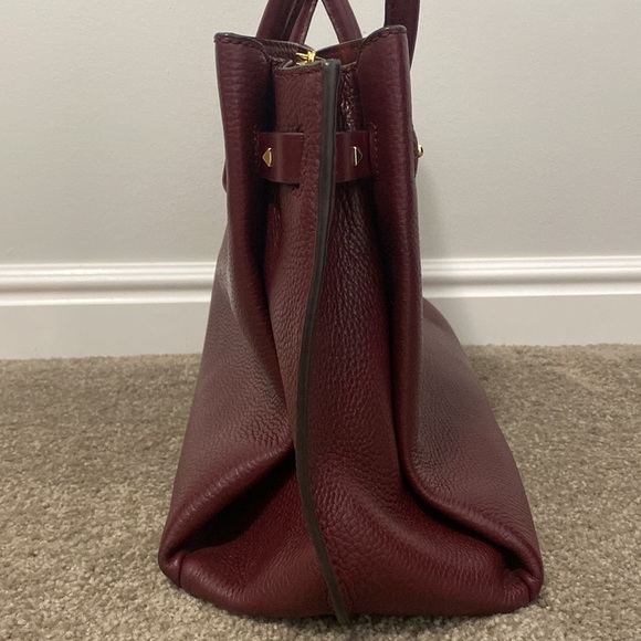 Michael Kors Fine Leather Handbag - Picture 5 of 12